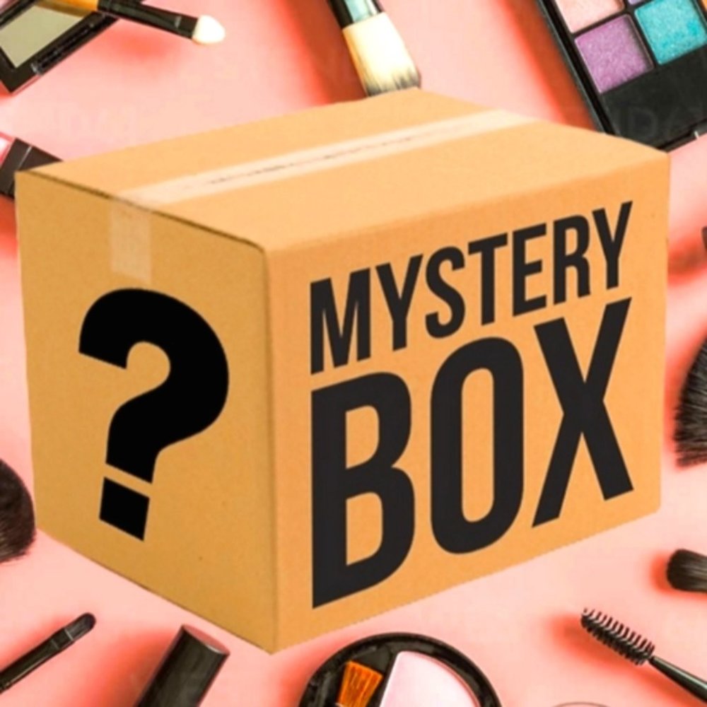 10 PIECE MAKEUP / BEAUTY MYSTERY BOX